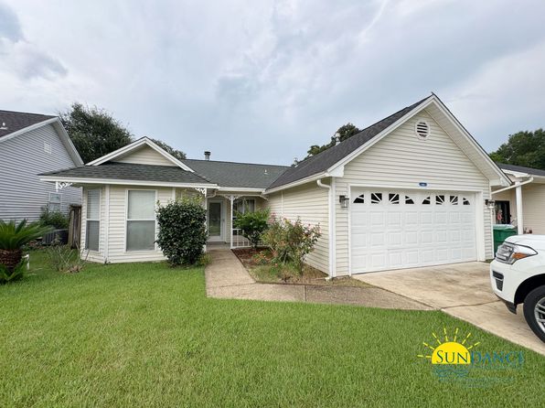 148 Meadowbrook Ct