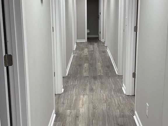 4th image of 405 W Main St