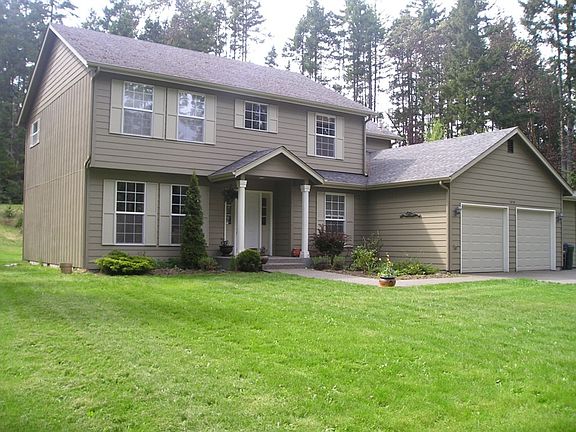 2nd image of 1096 SE Saint Patrick Ct