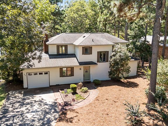 2nd image of 103 Edgewater Drive