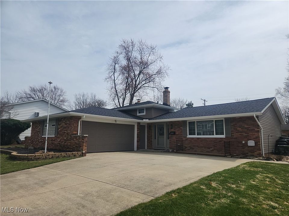1st image of 6101 Woodbury Hills Dr