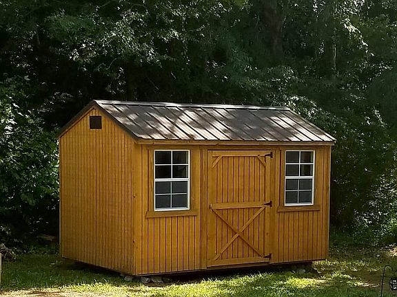 Shed on lot for storage!
