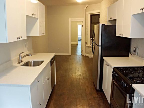 2nd image of 442 W 50th St APT 1E