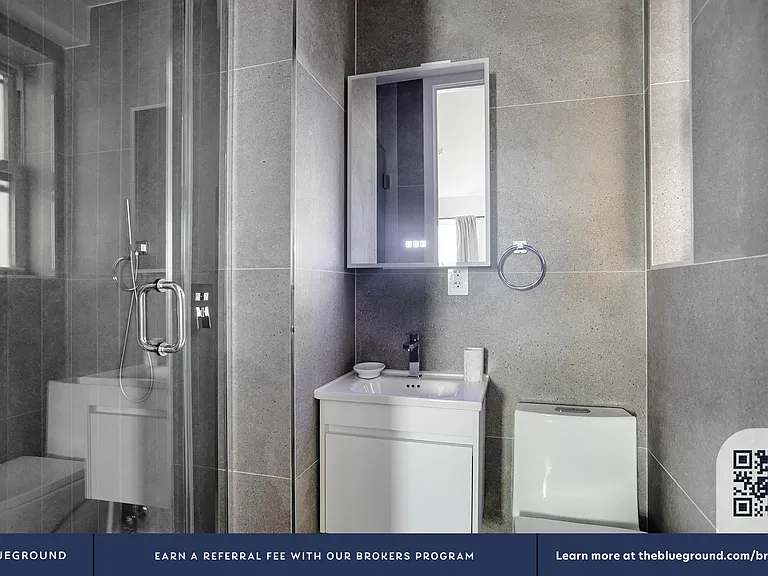 161 Prince St #8 — Photo 14