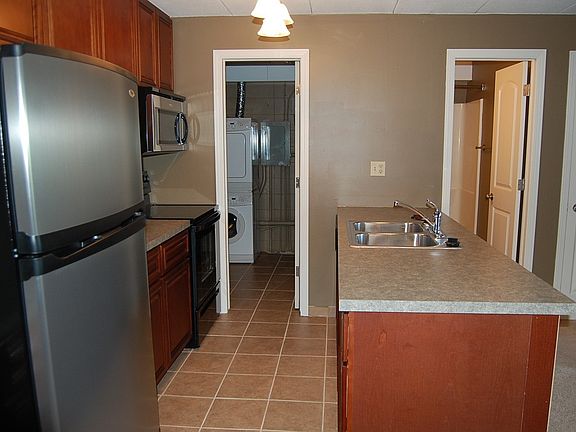 4th image of 1660 G St #277095cab