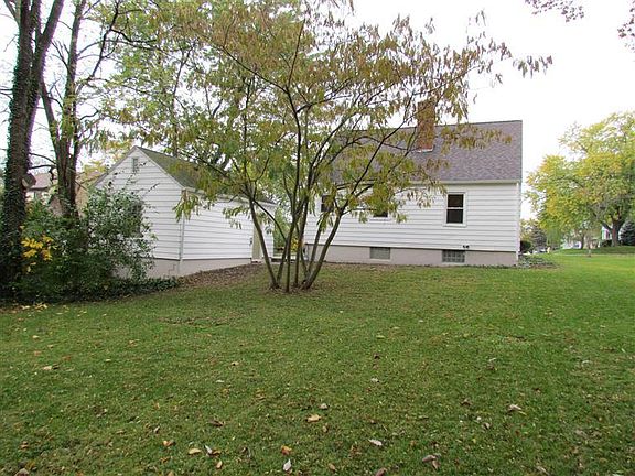 3rd image of 800 N 10th St