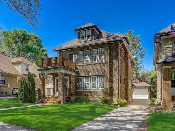 6628 W Lloyd St, Wauwatosa, WI 53213