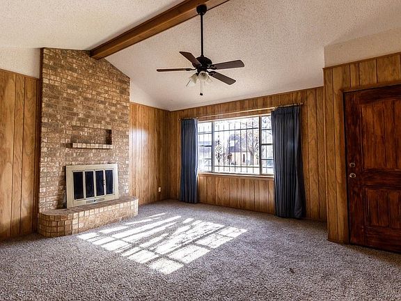 3rd image of 2752 Eunice Dr