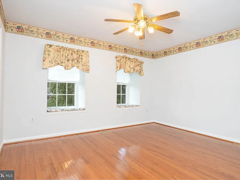 4683 Joanna Ct — Photo 26