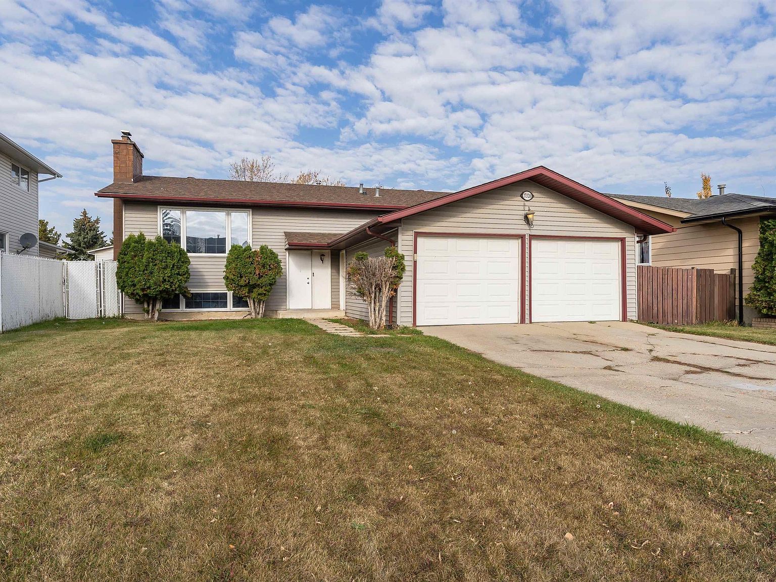 17328 85th Ave NW, Edmonton, AB T5T 2C1 | MLS #E4362351 | Zillow