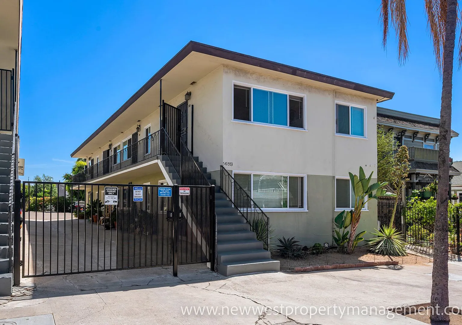 Top-floor Sherman Heights 1-bedroom, available now! — Photo 1