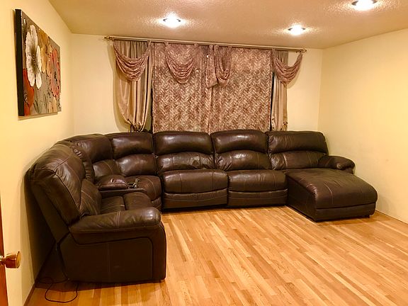 2nd image of 1617 Willowgate Dr
