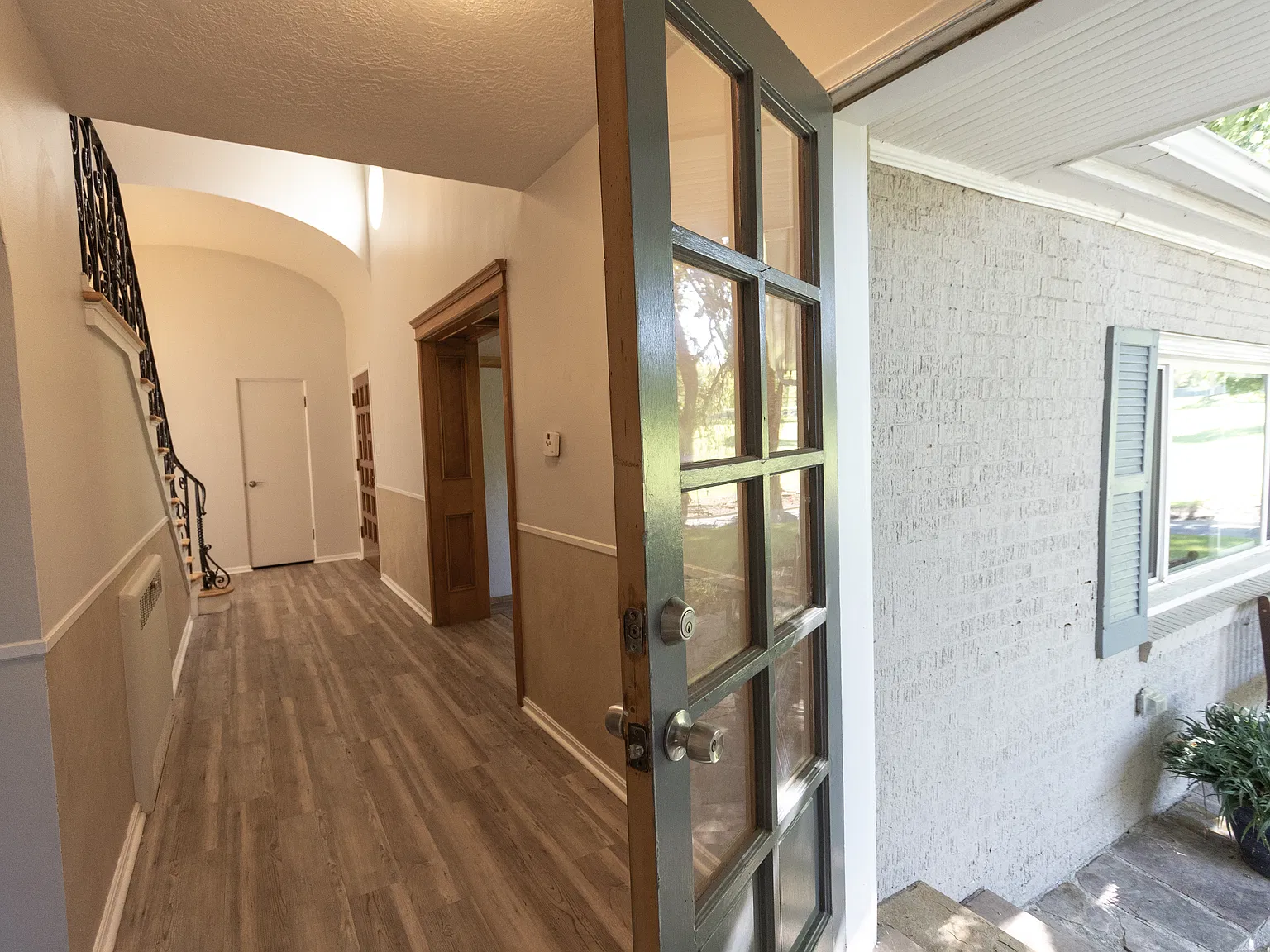 3 bed, 2.5 bath, 3000 sqft, $3,000 — Photo 2