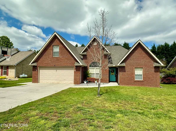 1821 Andy Ln, Maryville, TN 37803