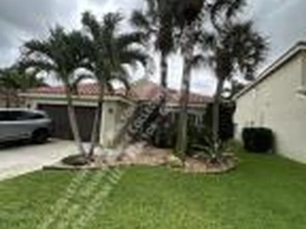 8202 White Rock Cir, Boynton Beach, FL 33436