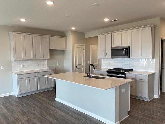 1st image of 4824 Airlake Dr