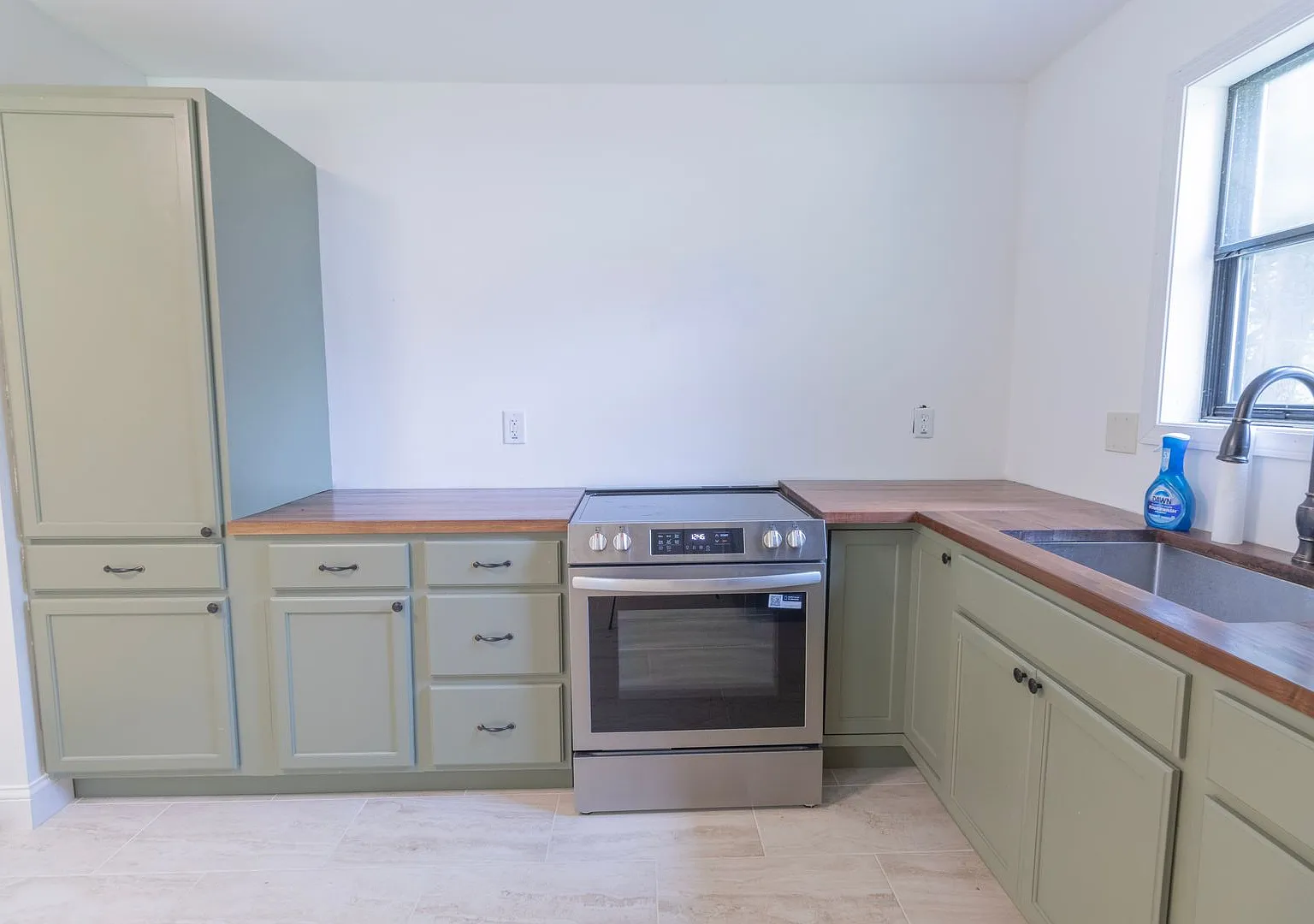 Beautifully Updated 3BR Home w/ Bonus Room, Fenced Yard & Garage — Photo 3