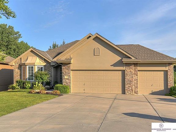 2nd image of 1030 N 183rd Cir