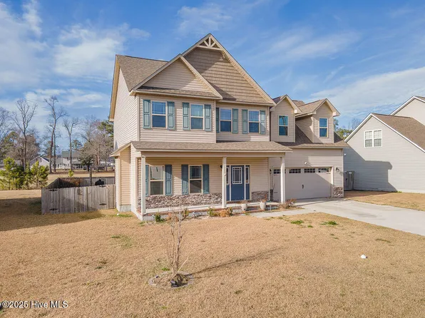 219 Holly Grove Court E, Jacksonville, NC 28540