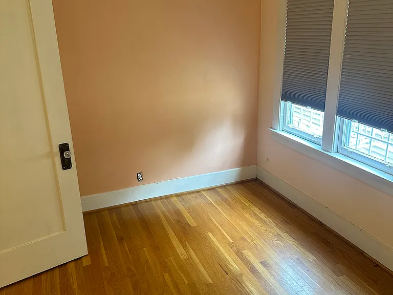 4164 Prospect Ave — Photo 8