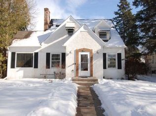 1376 Alameda St, Saint Paul, MN 55117