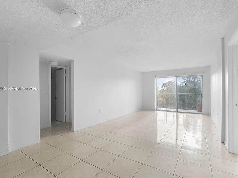 14250 SW 62nd St #402 — Photo 7