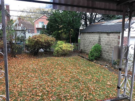 5th image of 58-44 197th St