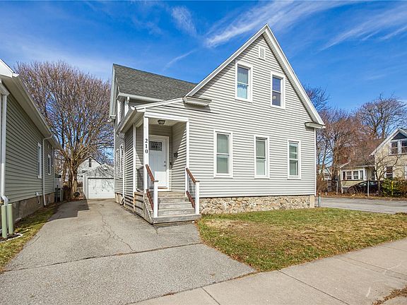 2nd image of 210 Henrietta St