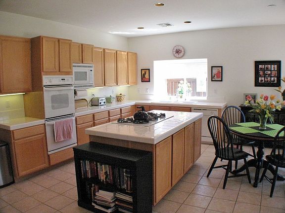 5th image of 256 Windrose Ct