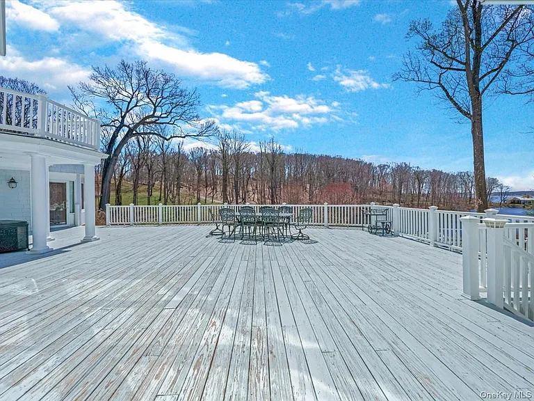19 Mallard Dr — Photo 32
