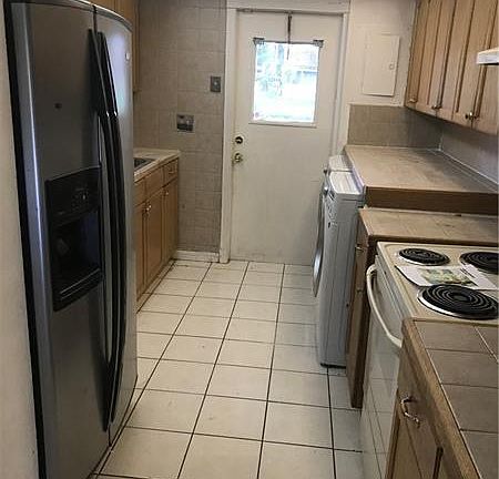 4th image of 3581 NW 95th Ter