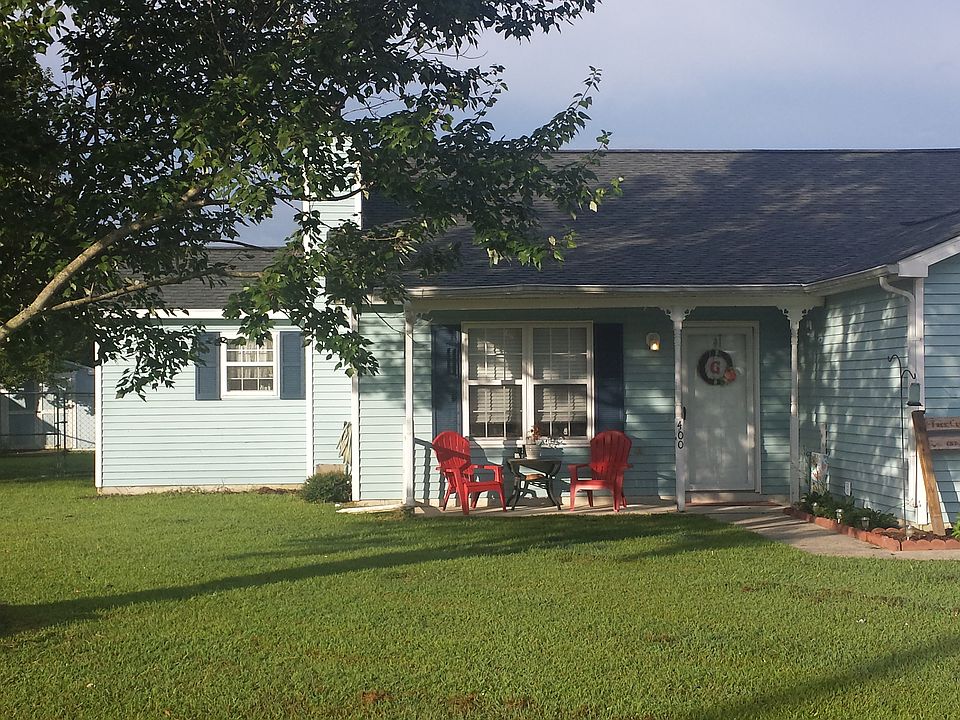 1st image of 400 Bluegrass Cir