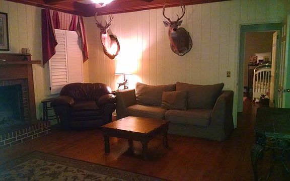 5th image of 218 Pearl Ave N