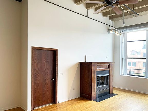 2nd image of 1645 W Ogden Ave #404A