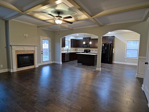 3rd image of 3351 N Henderson Way