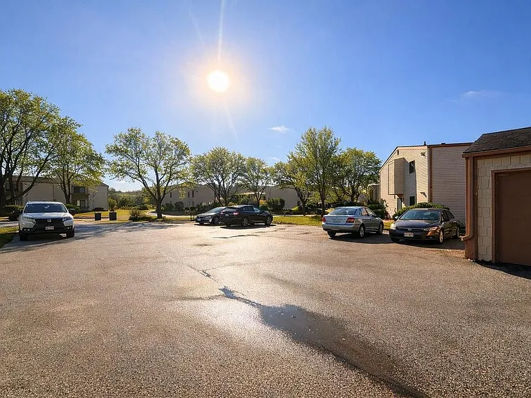 1876 Haymarket Rd #8 — Photo 8