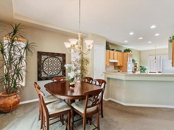 4th image of 43539 Corte Del Oro