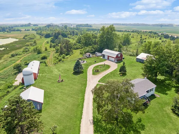 18061 Langford Blvd, Jordan, MN 55352