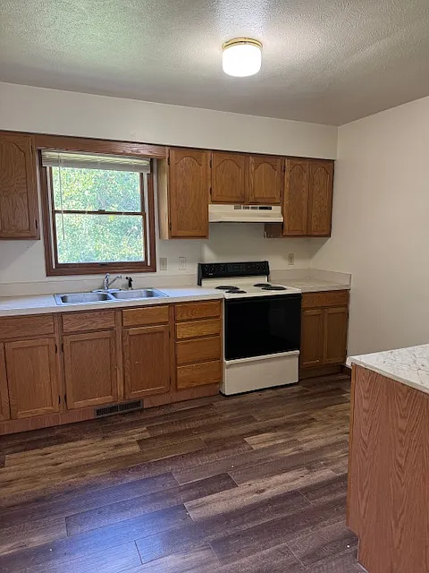 1000 N Townline Rd APT 27 photo 1