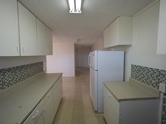 4th image of 3828 Salt Lake Blvd