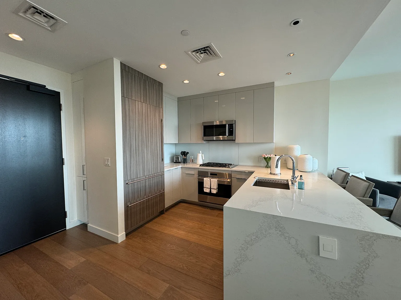 188 Brookline Ave — Photo 3