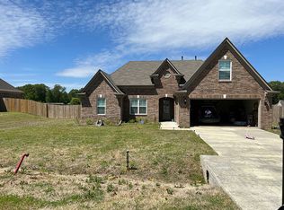 5416 Holly Ridge Dr, Horn Lake, MS 38637