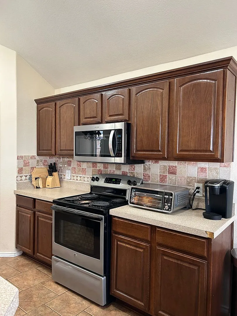 Beautiful Home in Stonegate!! — Photo 1