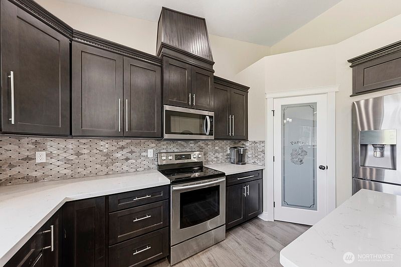 5th image of 14519 119th Way SE