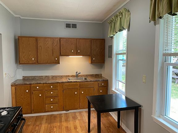 2nd image of 47 Wheatfield St #4