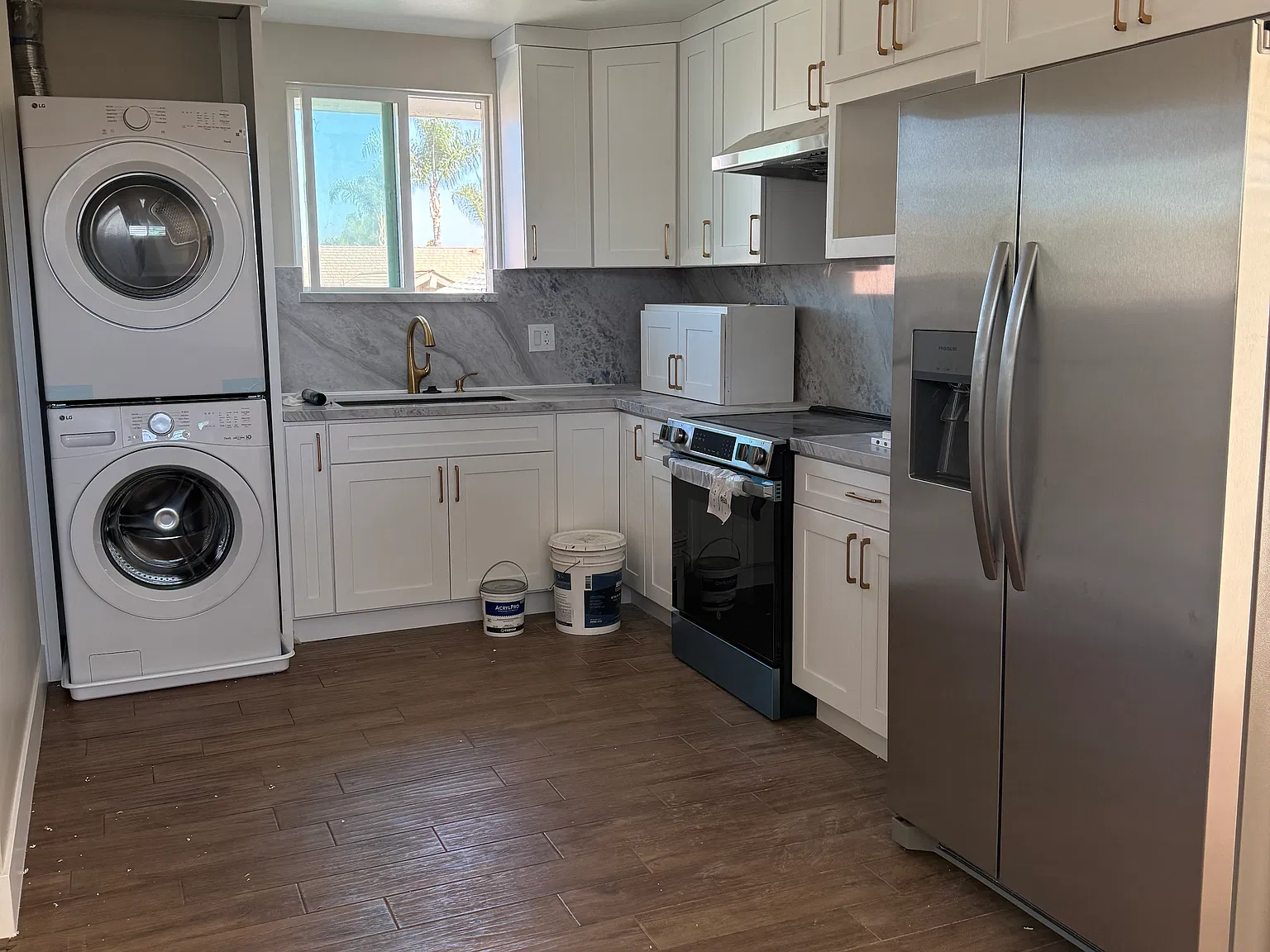 2 bed, 620 sqft, $2,700 — Photo 4