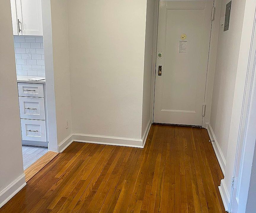 1st image of 82-31 135th St #4J