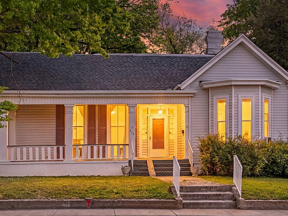 2nd image of 515 Greenwood Ave