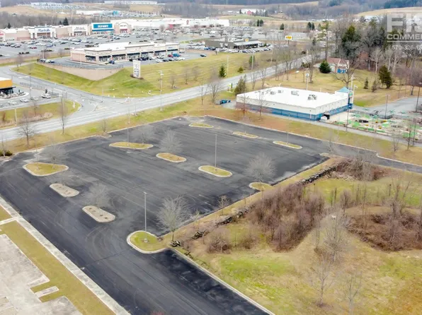 1203 Lycoming Mall Cir, Muncy, PA 17756