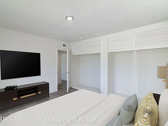 5th image of 16651 NE 18th Ave #25